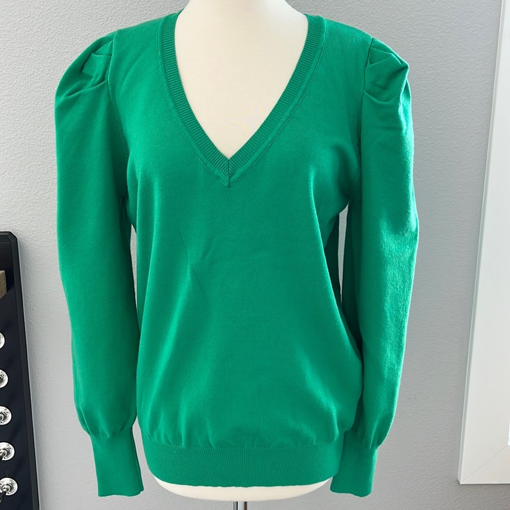 V-neck sweater with puff shoulders - new without tags